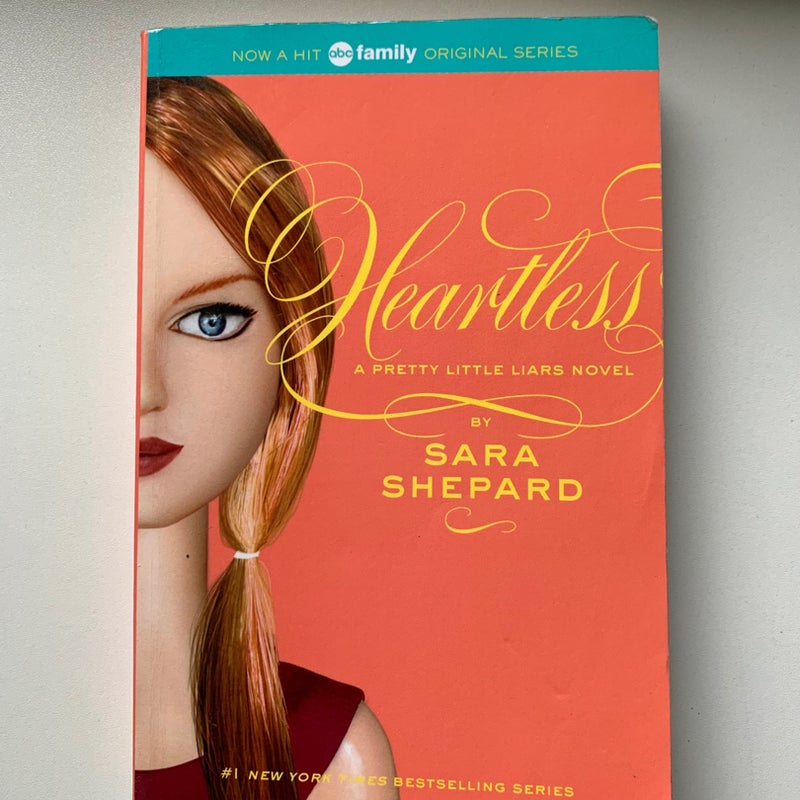 Pretty Little Liars #7: Heartless