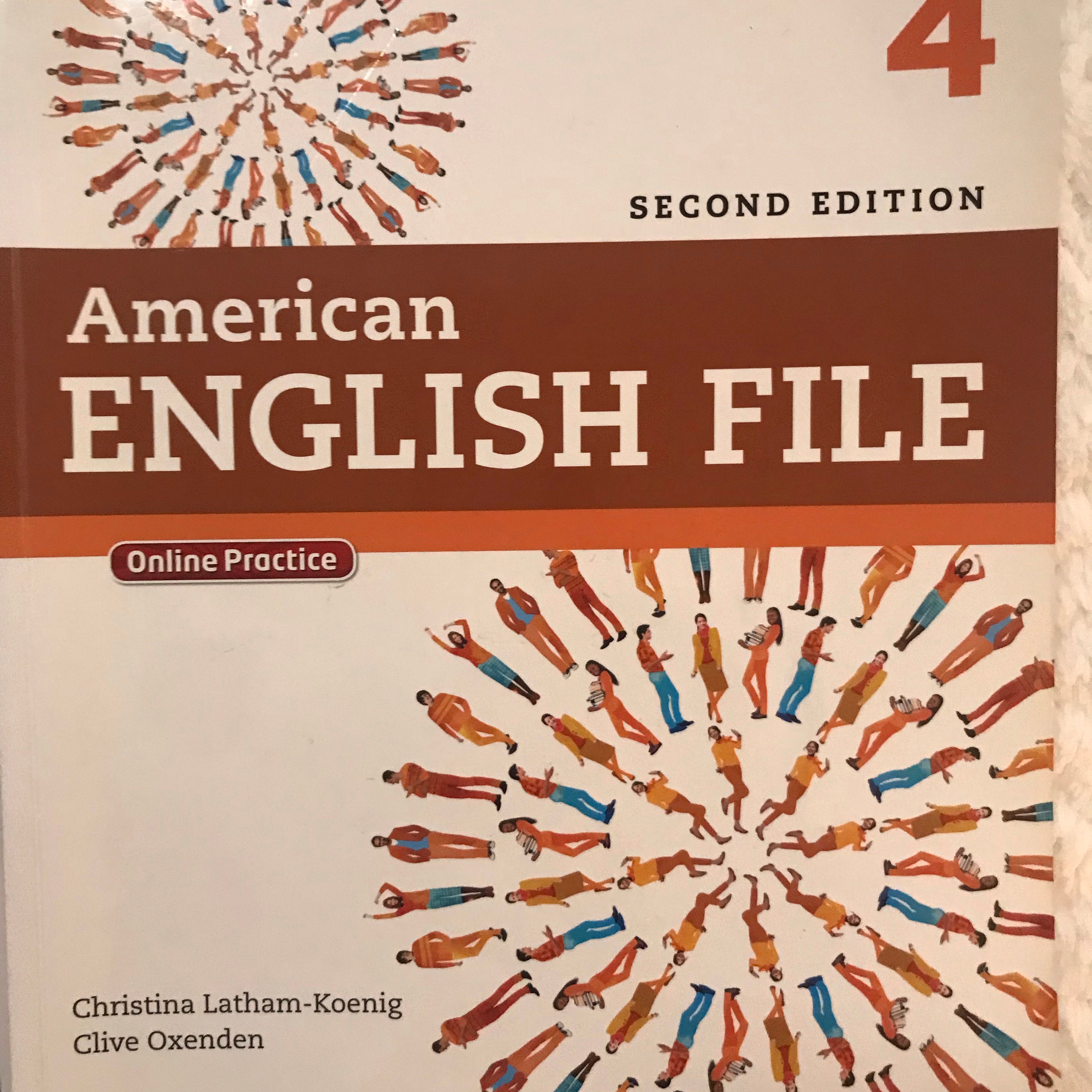 Paperback　by　English　Latham-Koenig,　Second　American　Book　Level　Christina　File　Pangobooks　Edition:　Student