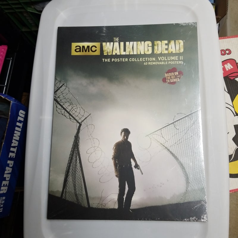 The Walking Dead: the Poster Collection, Volume II