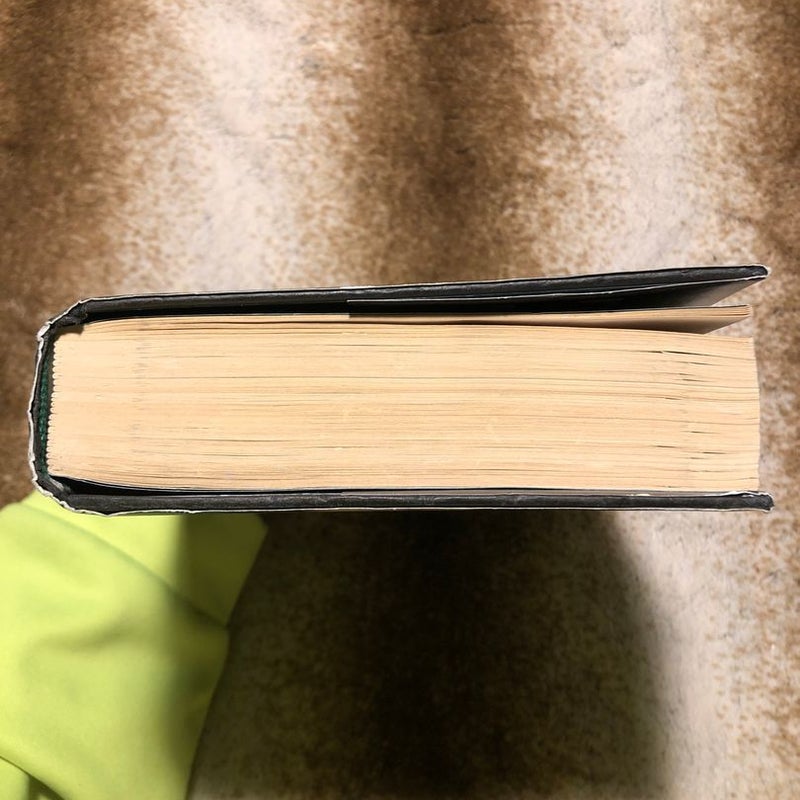 A Court of Wings and Ruin *Out of Print* *First Edition*