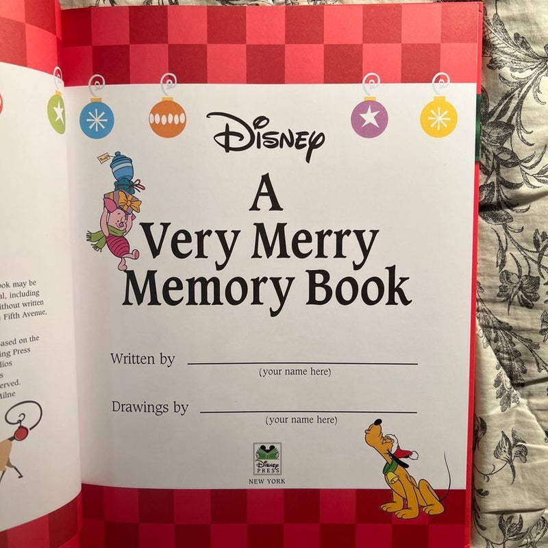 Disney a Very Merry Memory Book by Disney Books, Hardcover Pangobooks