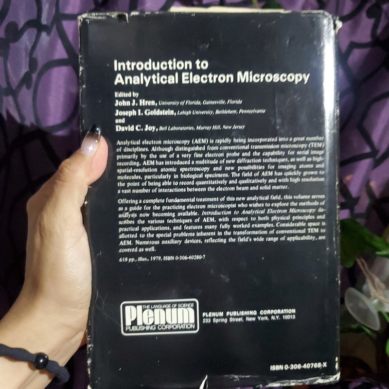 Scanning Electron Microscopy and XRAY Microanalysis