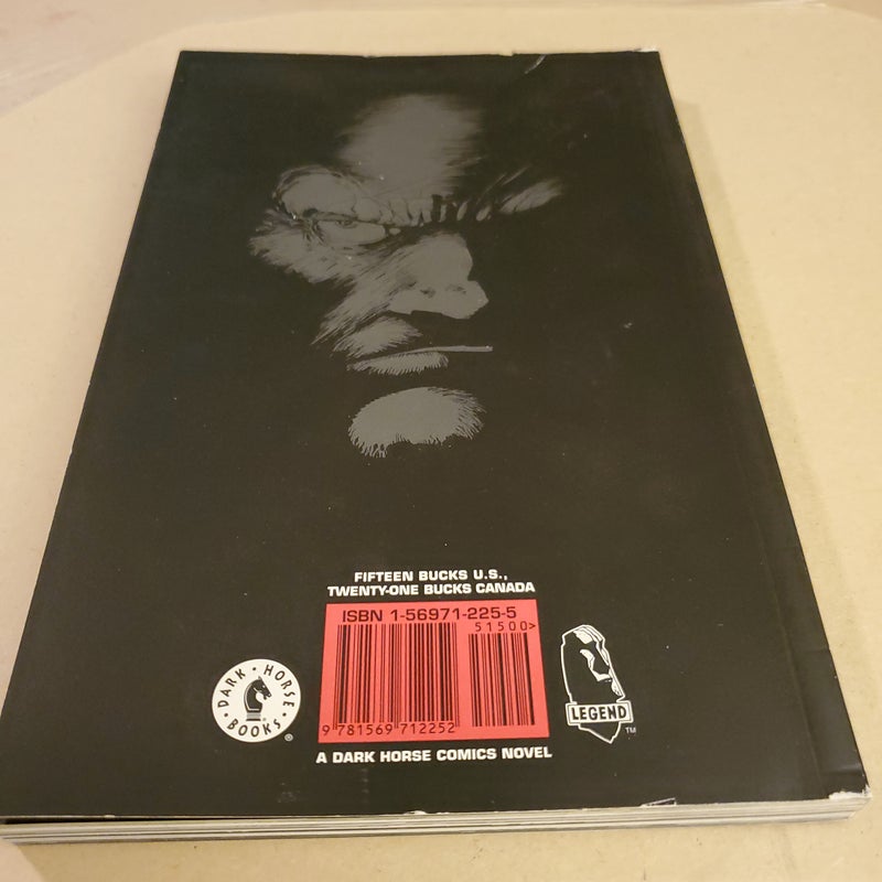 Frank Miller's Sin City Volume 4: That Yellow Bastard 3rd Edition