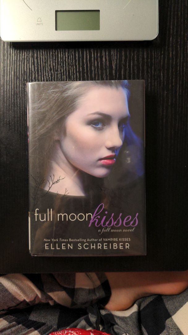 Full Moon Kisses