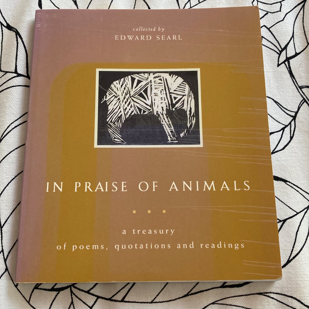 In Praise of Animals by Edward Searl, Paperback | Pangobooks