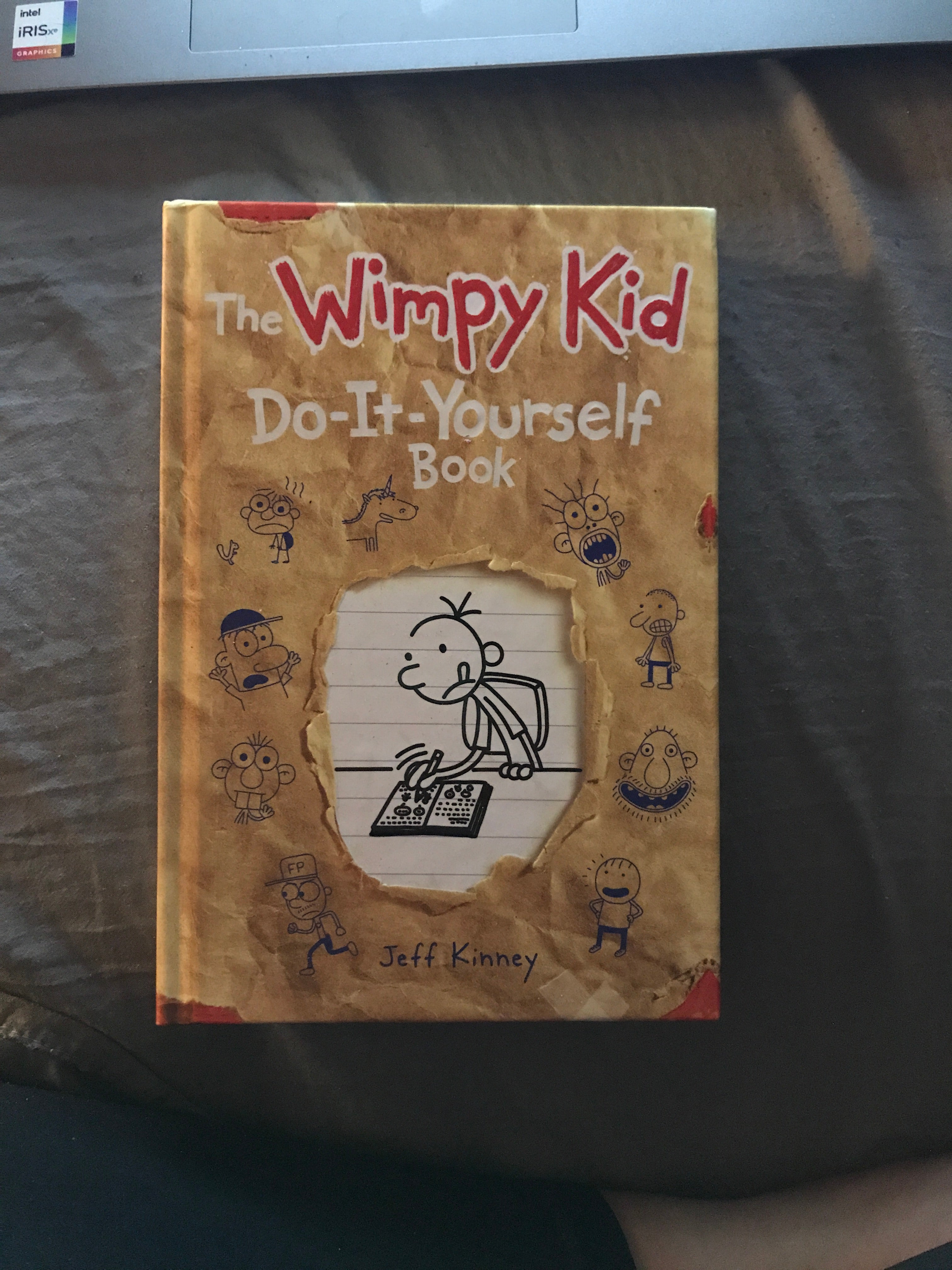 The Wimpy Kid Do-It-Yourself Book (revised and Expanded Edition) (Diary of a Wimpy Kid)