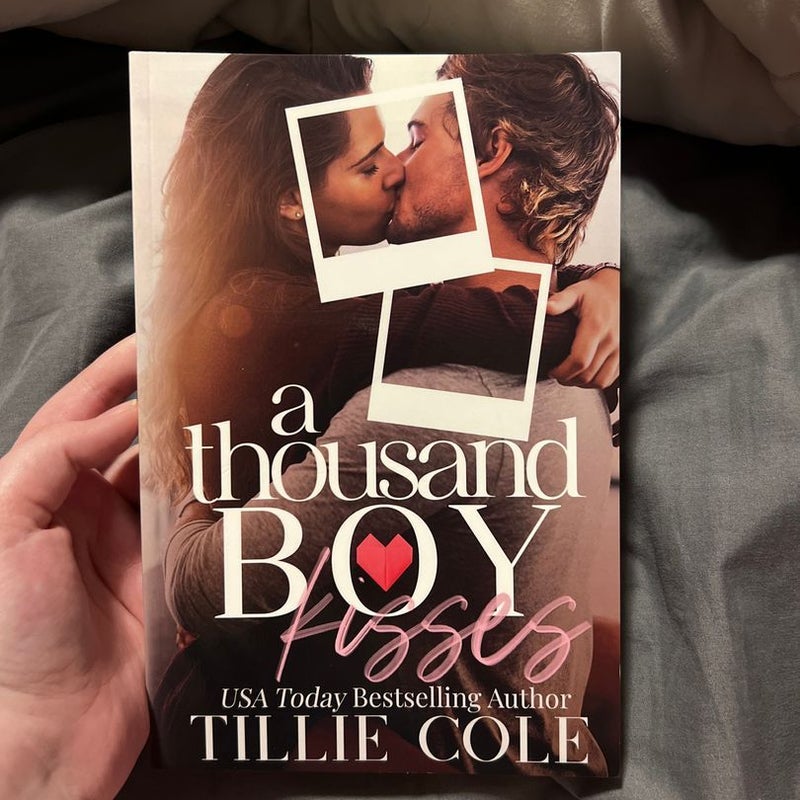 A Thousand Boy Kisses *signed* by Tillie Cole, Paperback Pangobooks