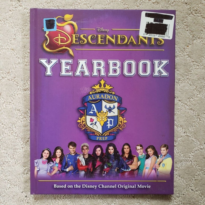 Disney Descendants Yearbook