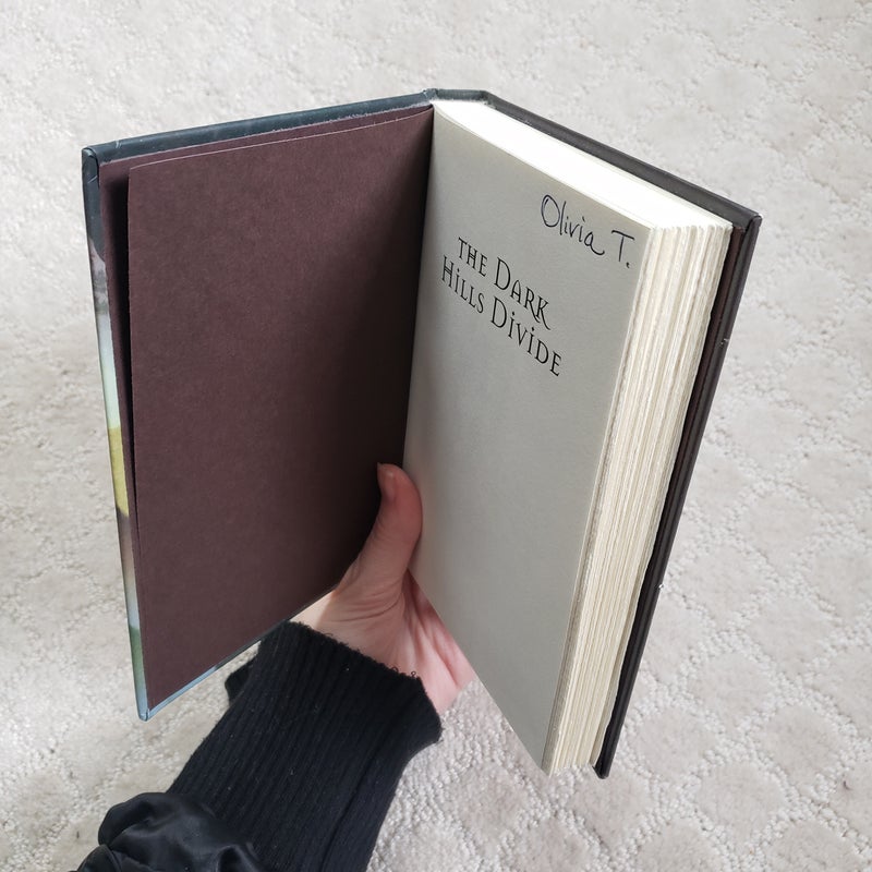 The Dark Hills Divide