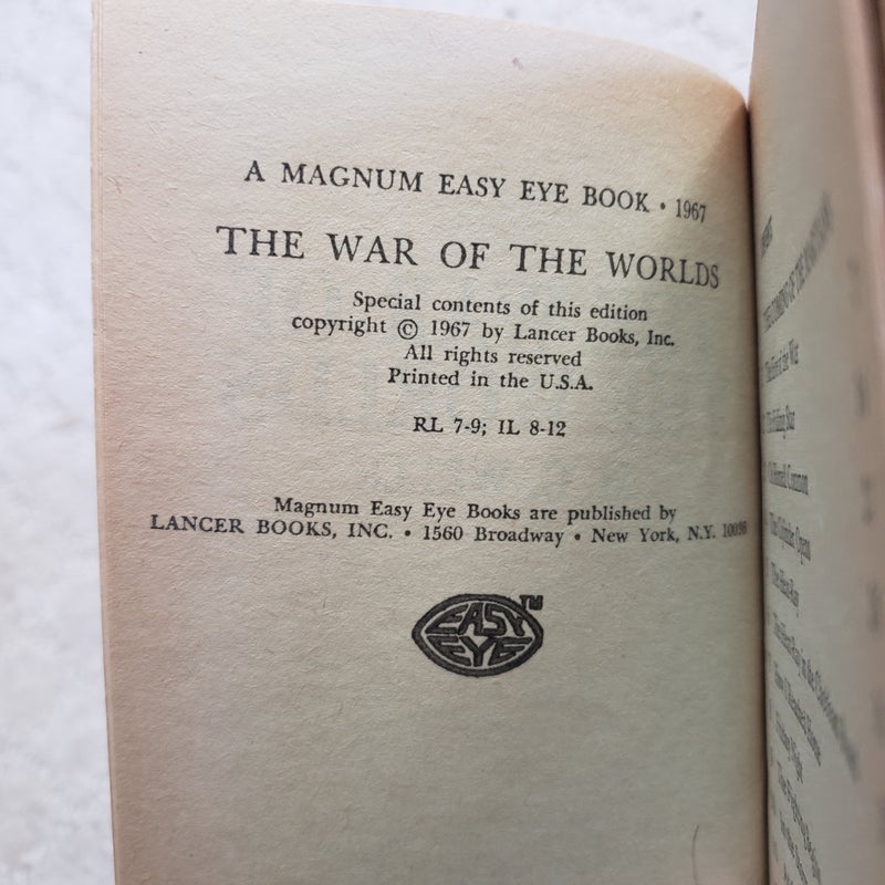 The War of the Worlds (A Magnum Easy Eye Book, 1967)