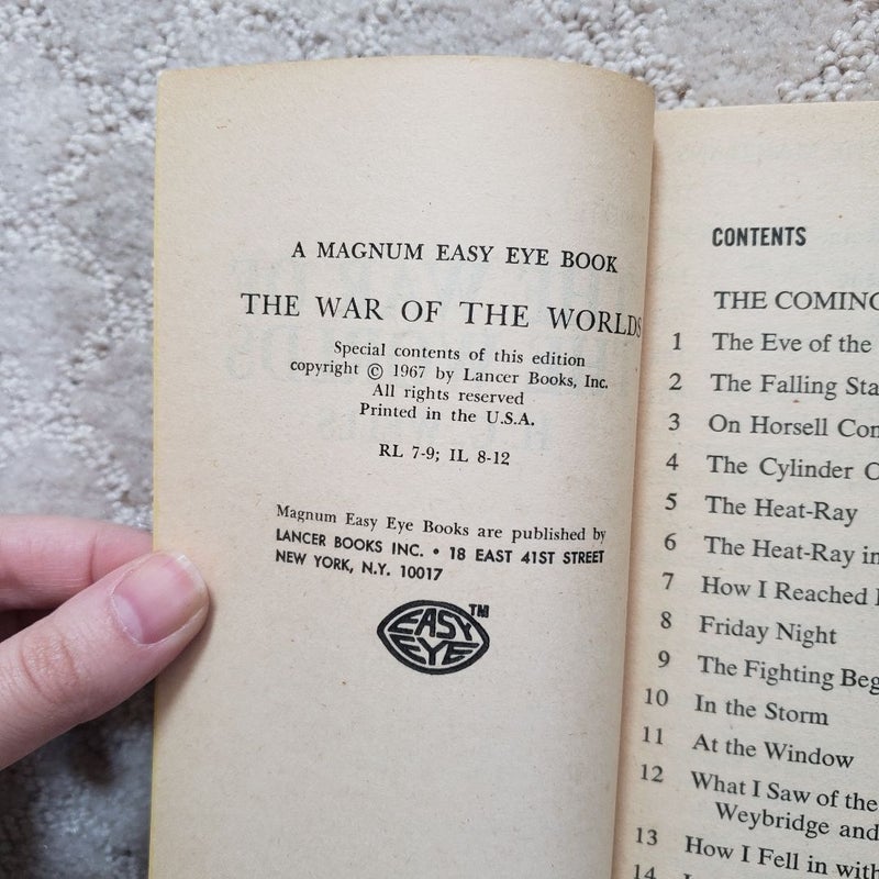 The War of the Worlds (A Magnum Easy Eye Book, 1967)