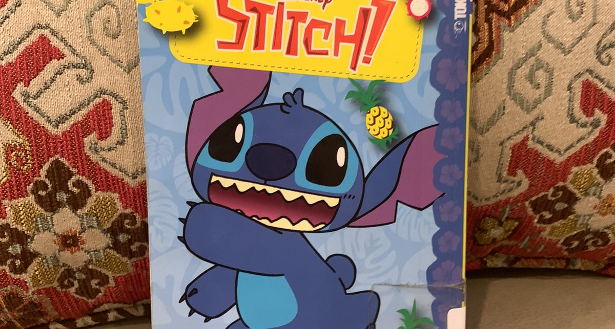 Disney Manga: Stitch!, Volume 1 - (Paperback)