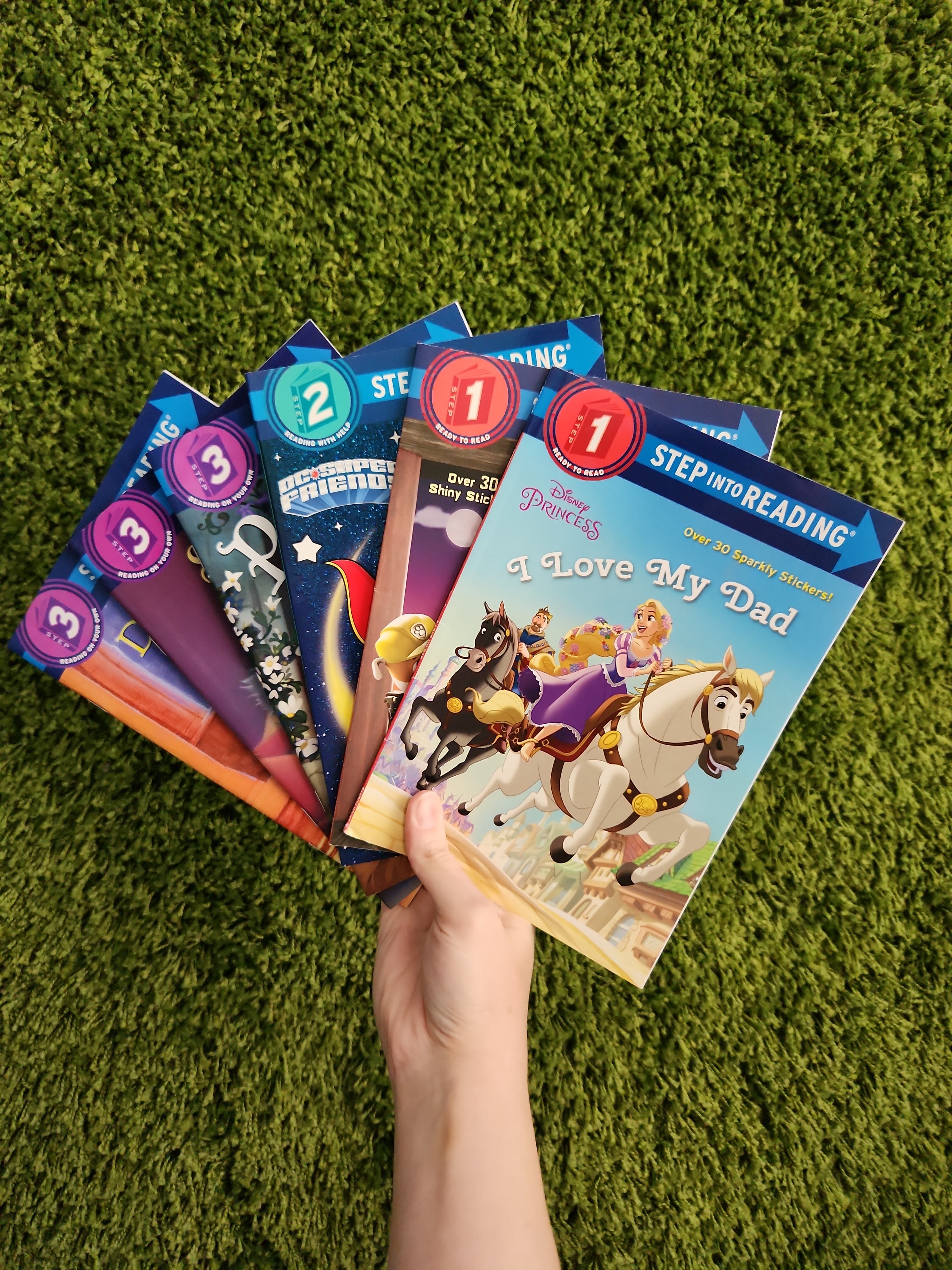 Step Into Reading Bundle: Disney Princess - I love my Dad; Paw Patrol – The Spooky Cabin; DC Super Friends – Supergirl Takes Off; Pupunzel; Sleeping Bootsie; Dogerella
