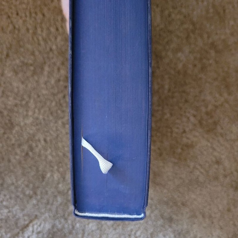 Waterstones Dune Special Edition-SLIGHT WATER DAMAGE