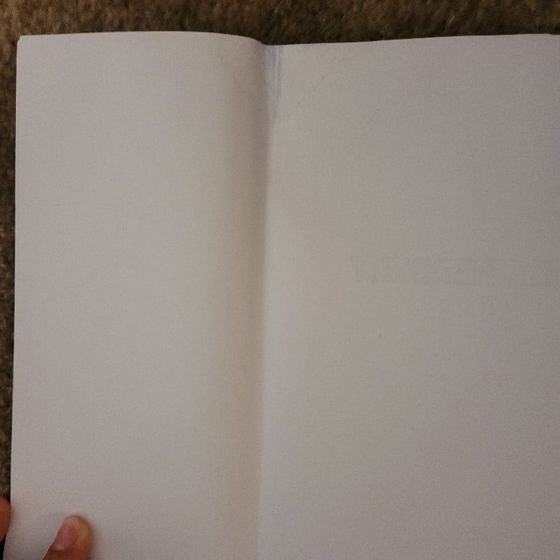 Waterstones Dune Special Edition-SLIGHT WATER DAMAGE