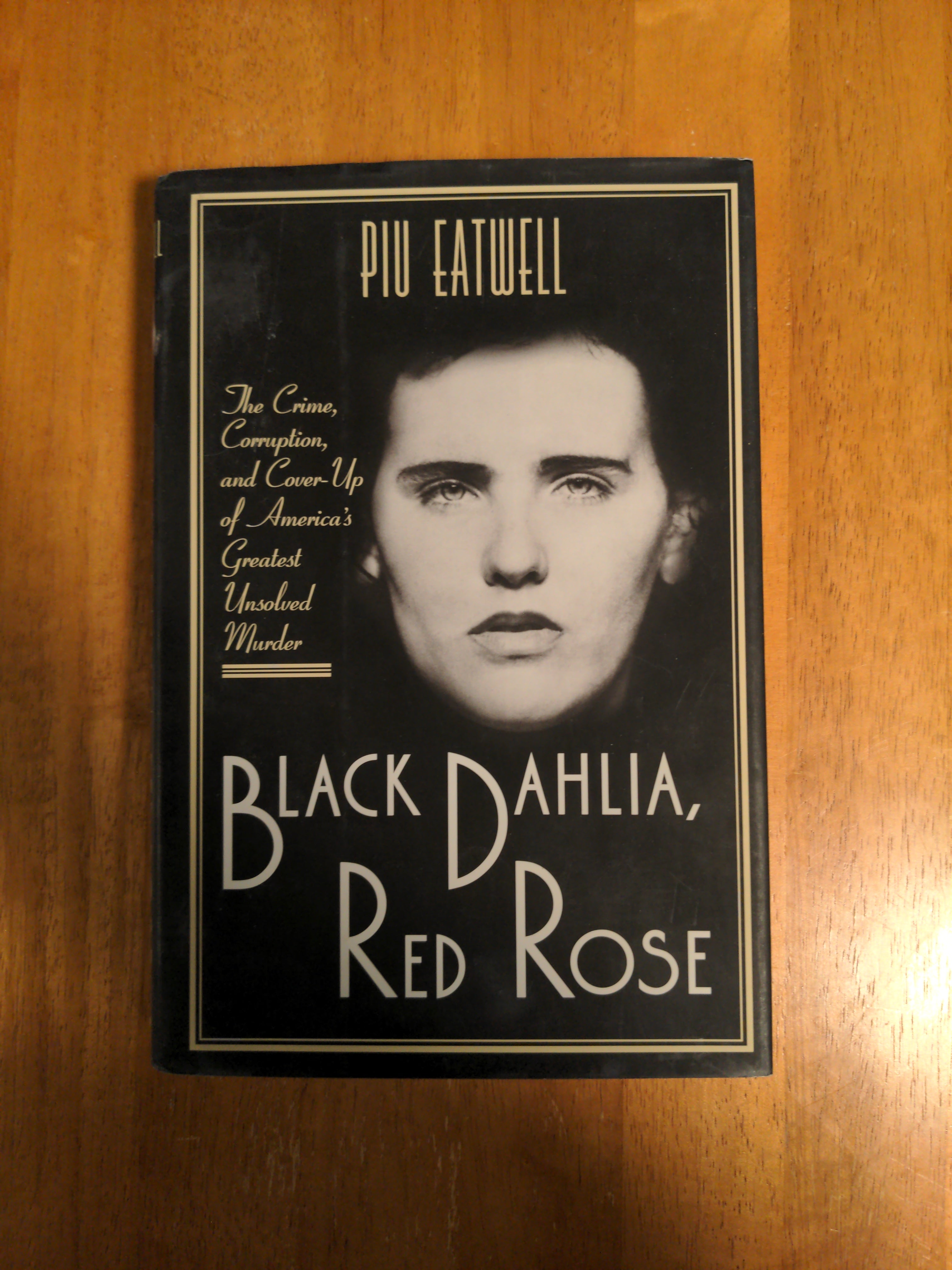 Black Dahlia, Red Rose