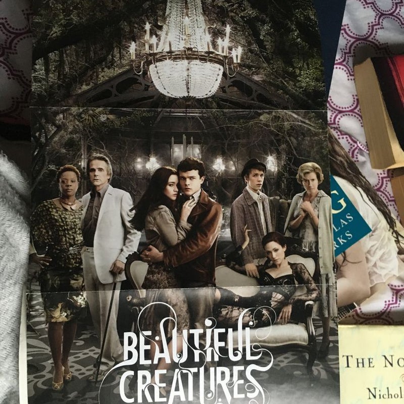 Beautiful creature books w/ 2 side poster
