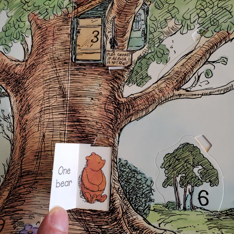 Winnie the Pooh's Giant Lift-the-Flap
