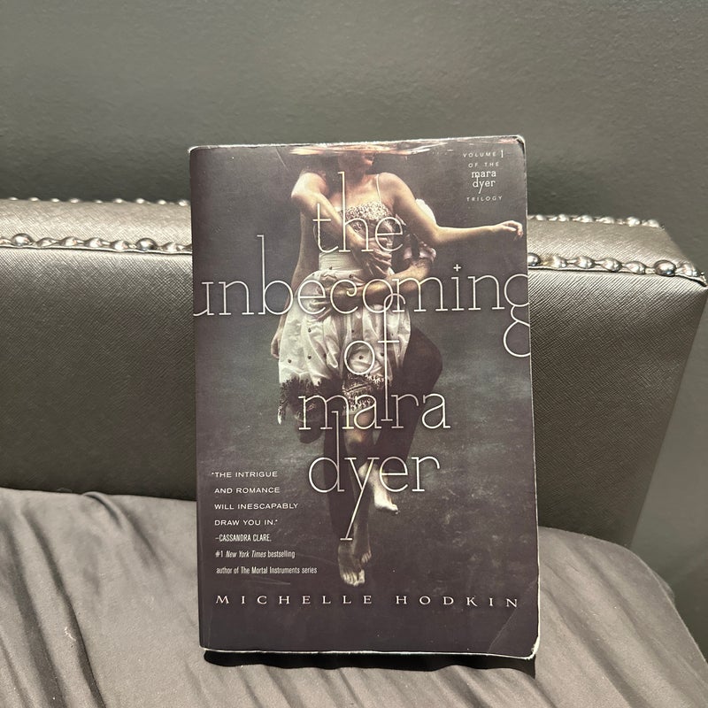 The Unbecoming of Mara Dyer