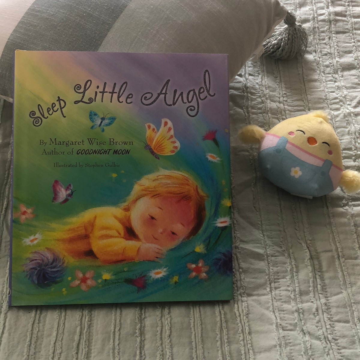 Sleep Little Angel by Margaret Wise Brown, Hardcover | Pangobooks