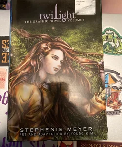 Twilight: the Graphic Novel, Vol. 1