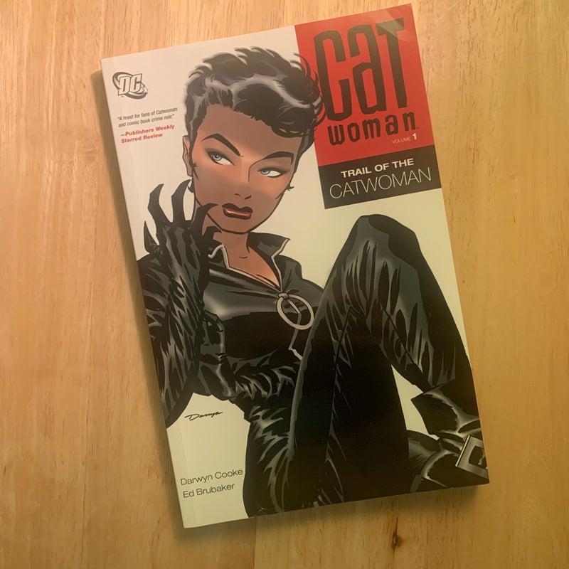 Catwoman Vol. 1 Trail of the Catwoman by Darwyn Cooke, Paperback