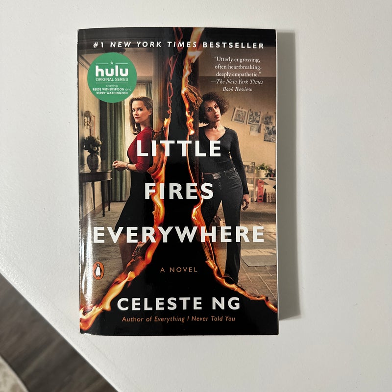 Little Fires Everywhere (Movie Tie-In)