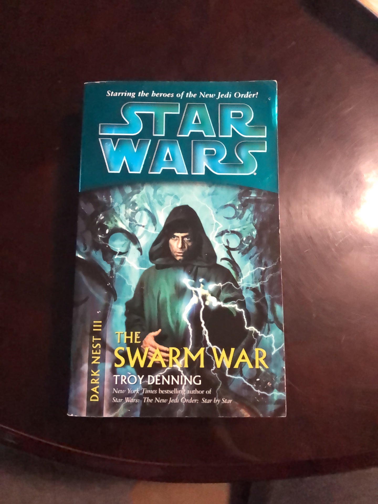 The Swarm War: Star Wars Legends (Dark Nest, Book III)