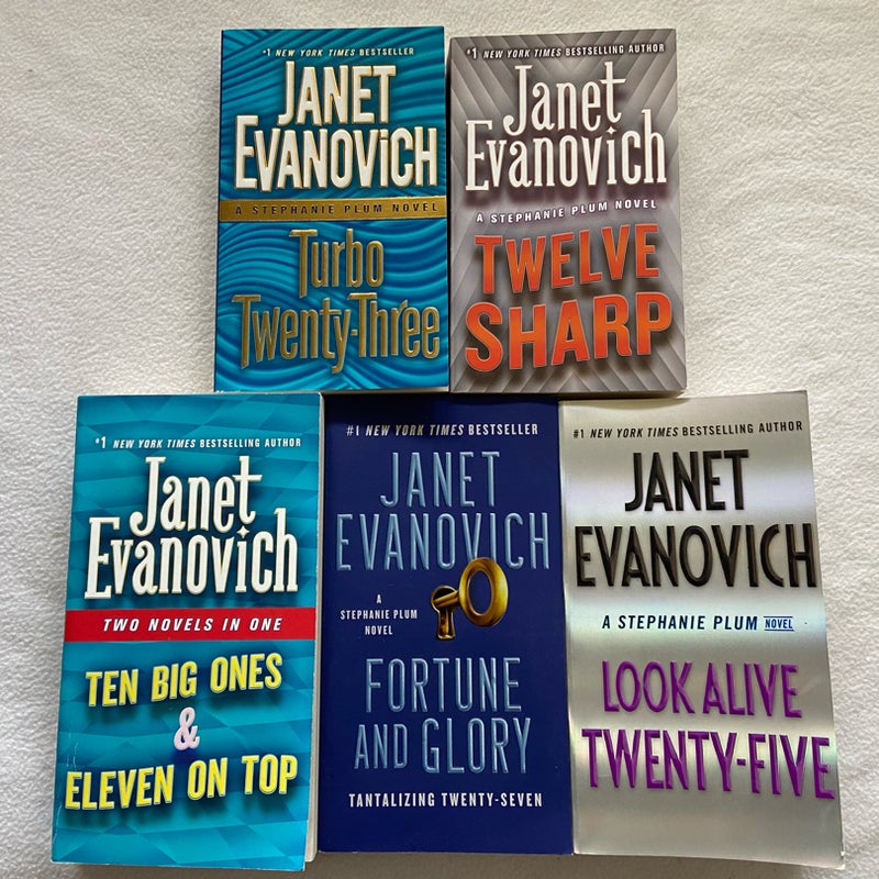 Bundle Of 5 Fiction Books, Janet Evanovich (2384)