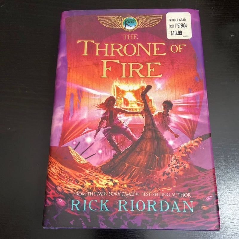 (First edition) Kane Chronicles, the, Book Two the Throne of Fire (Kane Chronicles, the, Book Two) - V