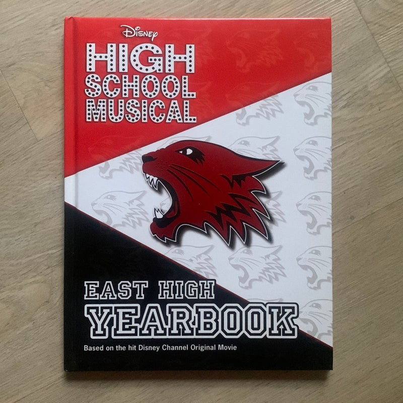 Disney High School Musical: East High Yearbook - 2