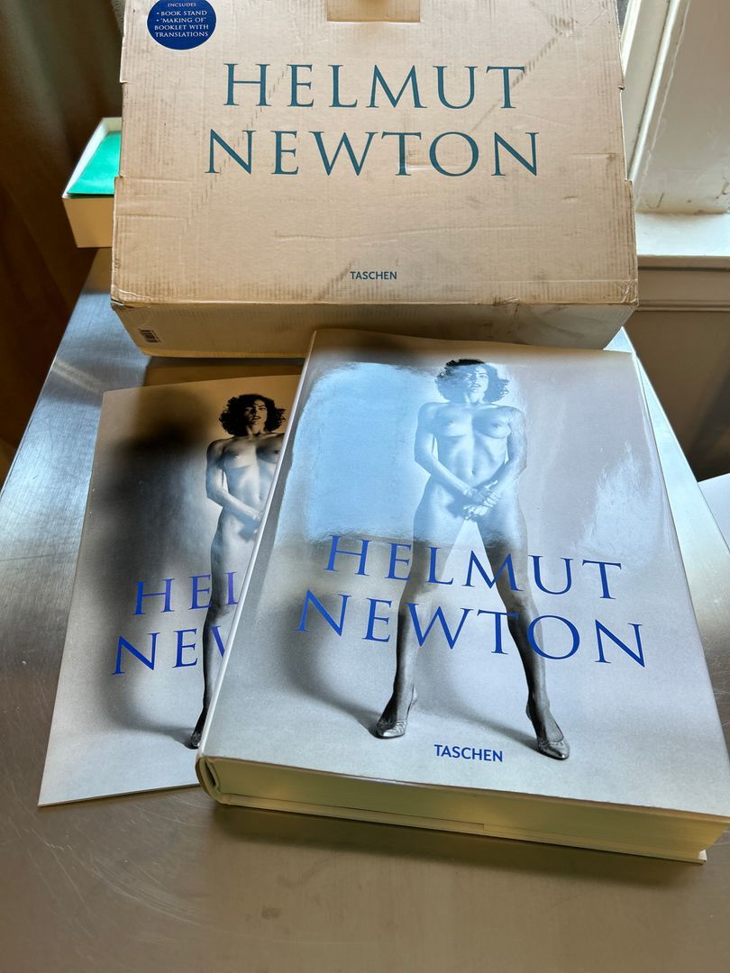 Helmut Newton. SUMO. Revised by June Newton