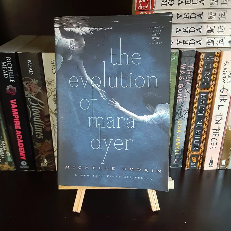 Mara Dyer Trilogy (Book 1 & 2)