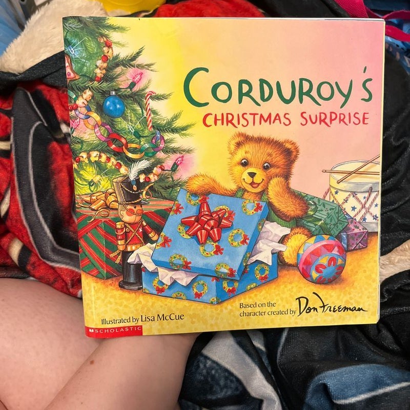 Corduroy’s Christmas Surprise 