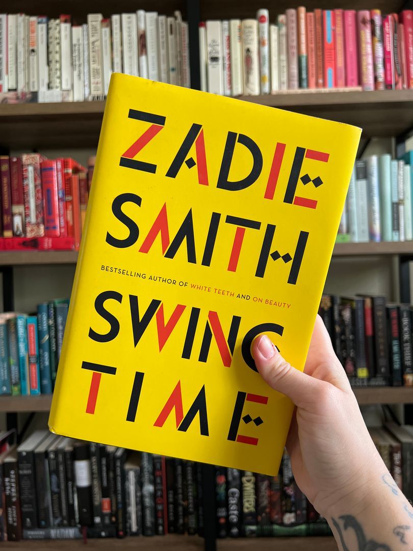 Sale image for c589968b-fdd4-4257-b219-8bbe15fbba75-5aVV9zshirNC5bD10a5kpF8Uhik2