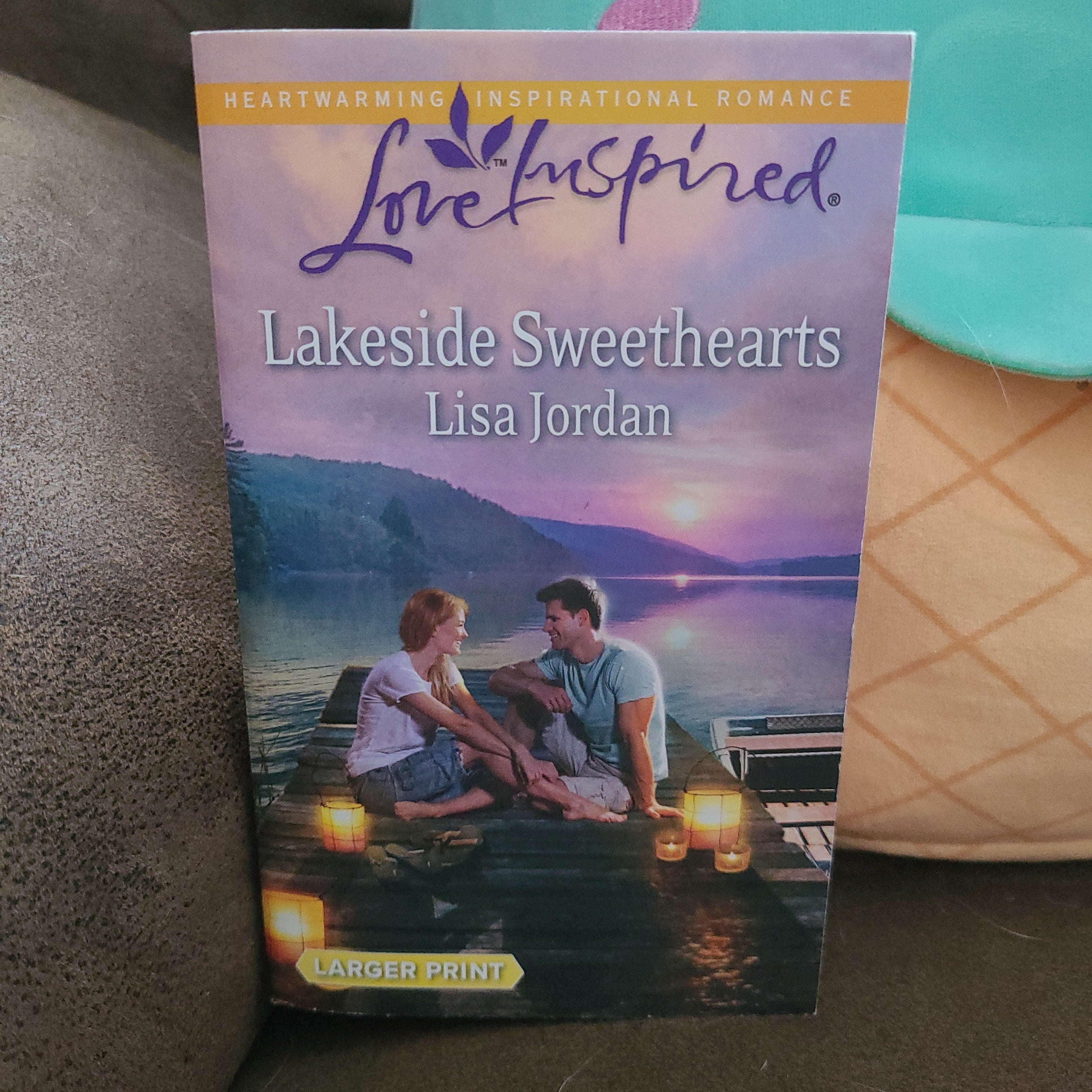 Lakeside Sweethearts