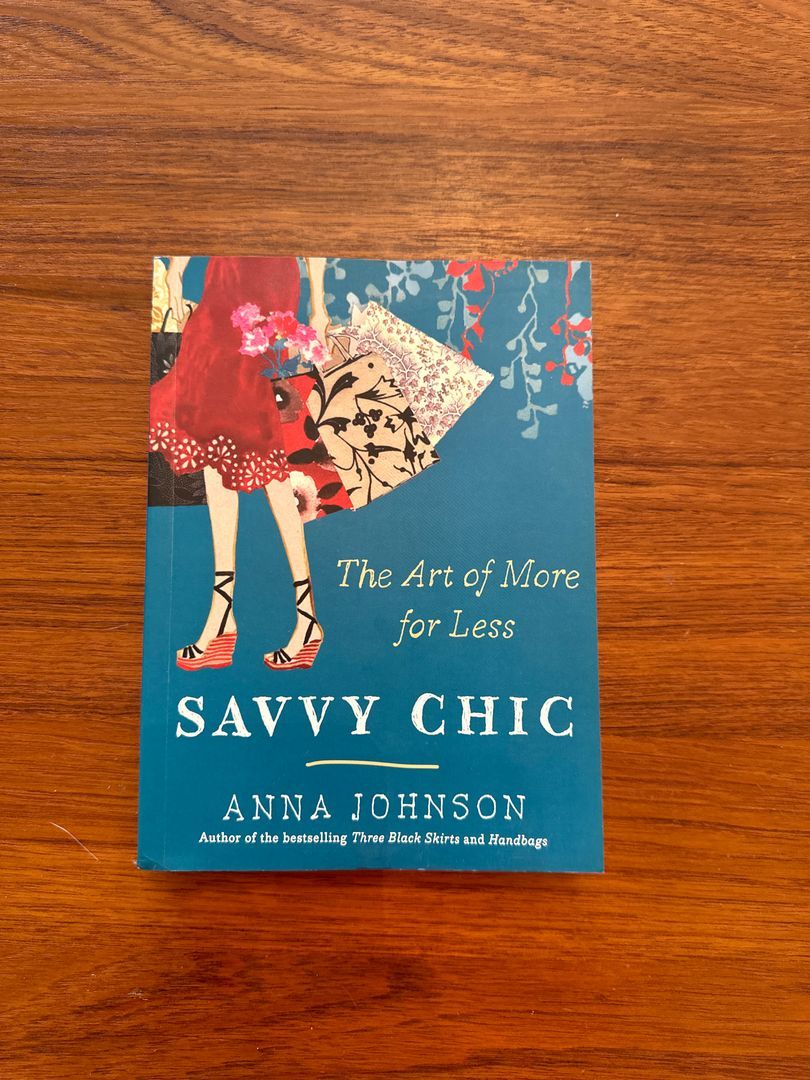 洋書 Three Black Skirts by Anna Johnson 洋書 Three Black Skirts by