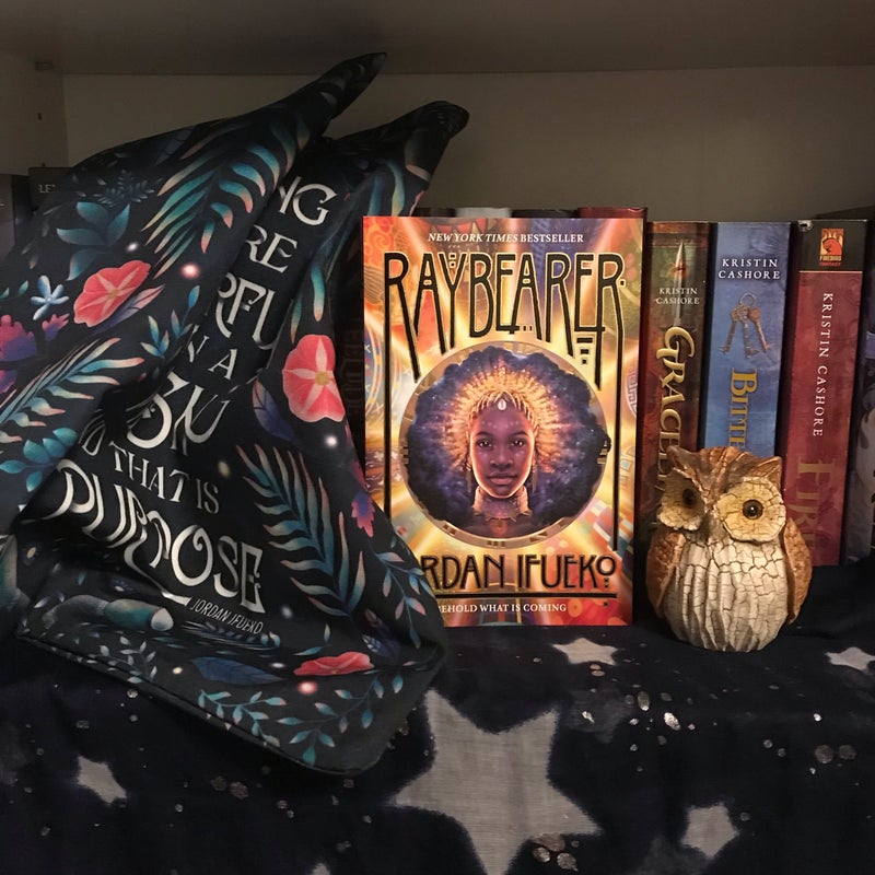 Raybearer with *Fairyloot* exclusive cushion cover