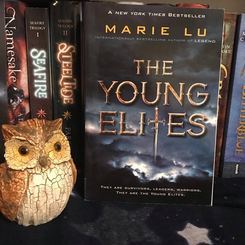 The Young Elites with exclusive *Fairyloot* print