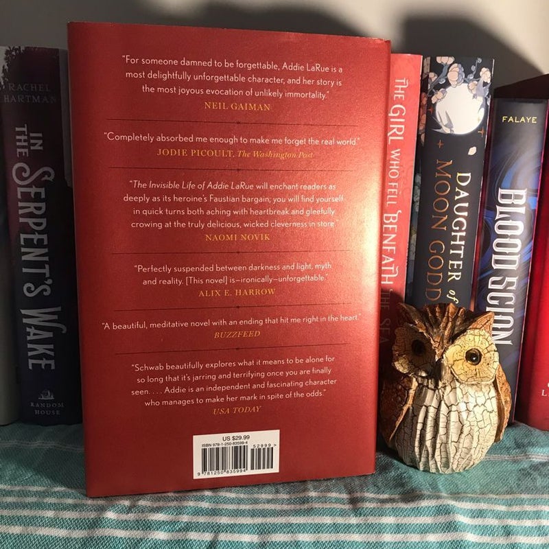 The Invisible Life of Addie Larue (Barnes & Noble Exclusive Red Edition)