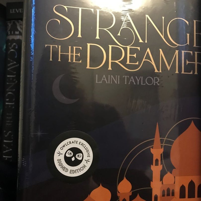 Strange the Dreamer Duology (Owlcrate Editions with exclusive themed items) 