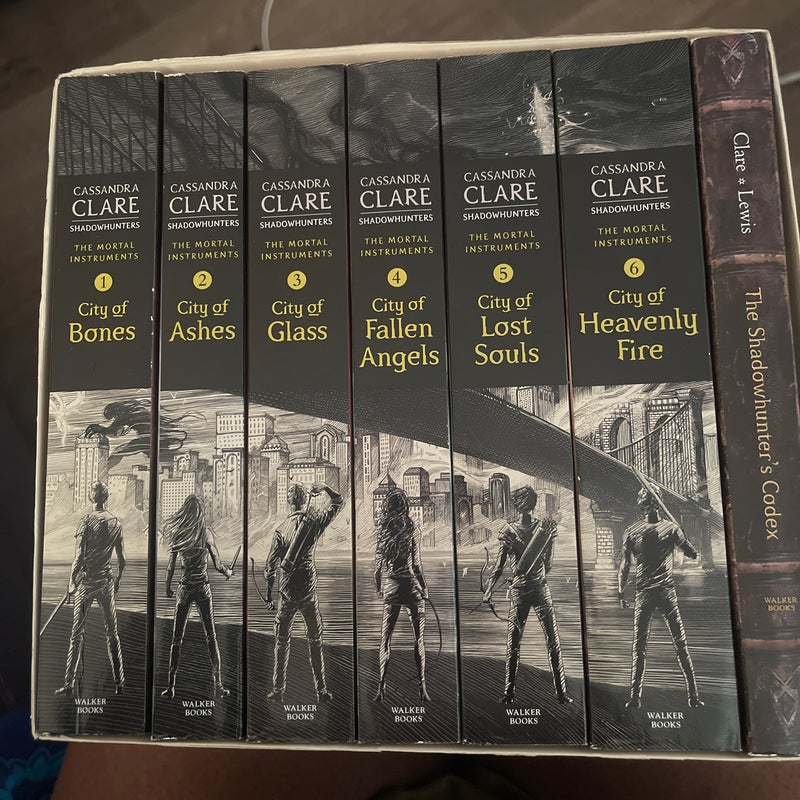 The Mortal Instruments 7 book box set