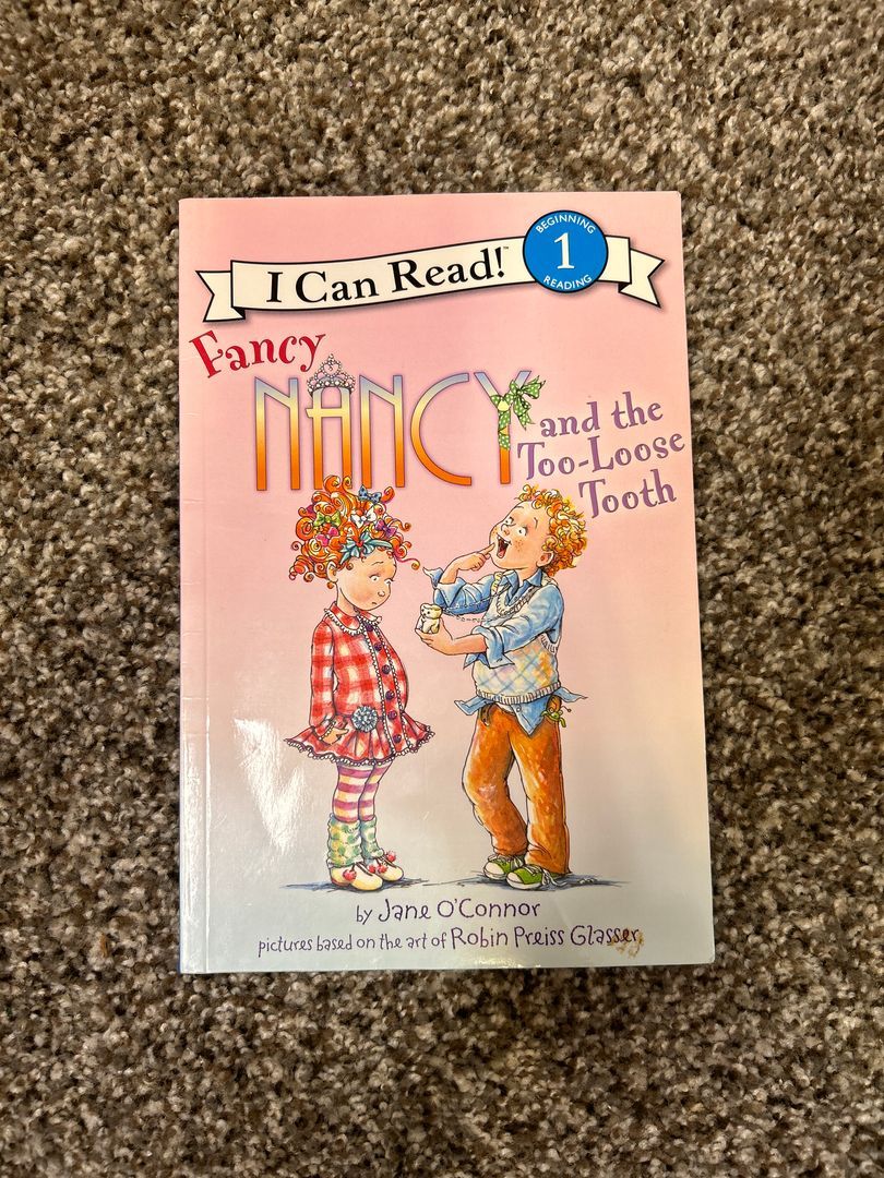 Fancy Nancy and the Too-Loose Tooth