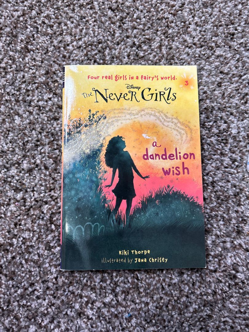 Never Girls #3: a Dandelion Wish (Disney: the Never Girls)