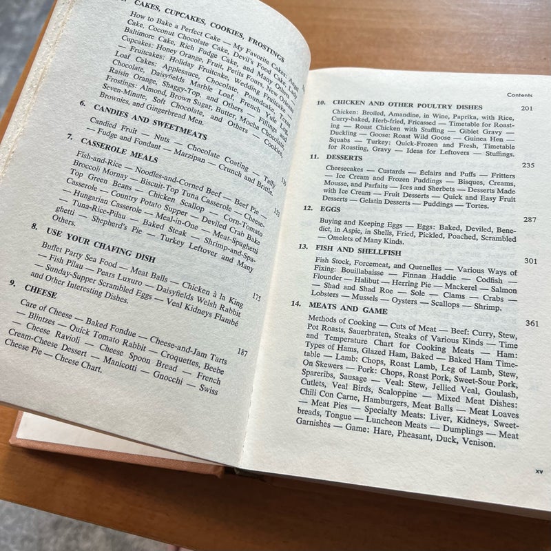 Vintage Amy Vanderbilt’s Complete Cookbook 