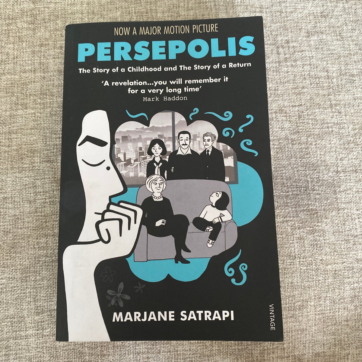 The Complete Persepolis by Marjane Satrapi, Paperback | Pangobooks