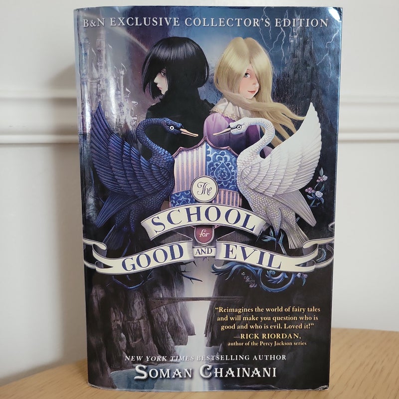 The School for Good and Evil - B&N Exclusive Collector's Edition