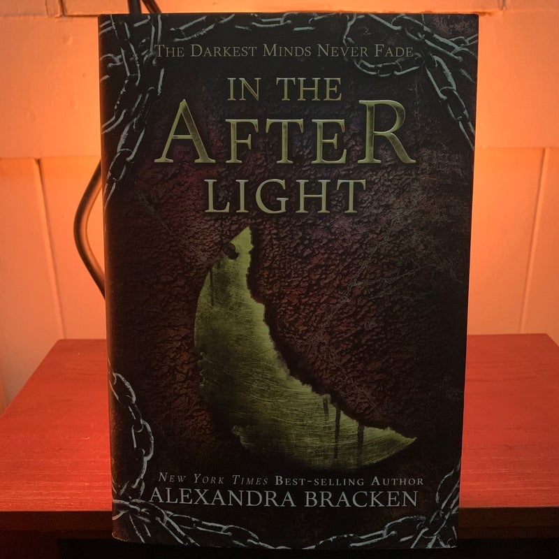 In the Afterlight (a Darkest Minds Novel, Book 3)