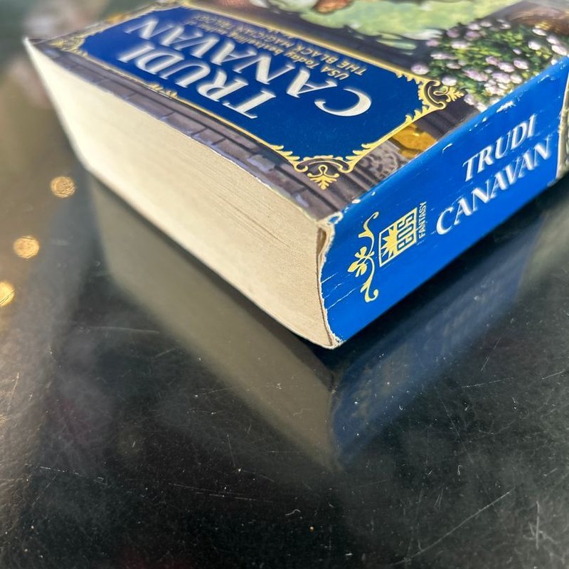 Priestess of the White