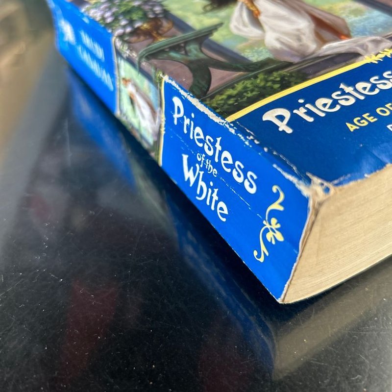 Priestess of the White